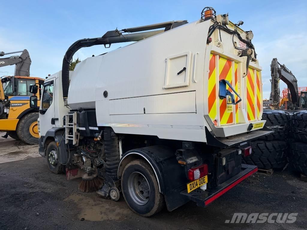 Johnston Sweeper Вакуумные уборочные машины