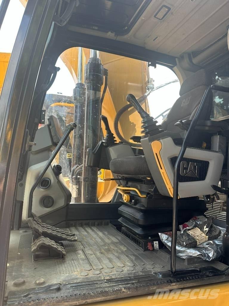 CAT CAT320GC Малые экскаваторы 7т-12т
