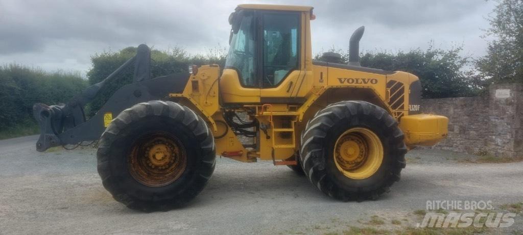 Volvo L 120 F Фронтальные погрузчики