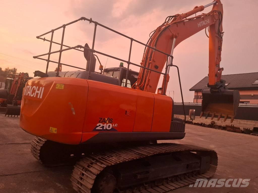 Hitachi 210LC Гусеничные экскаваторы