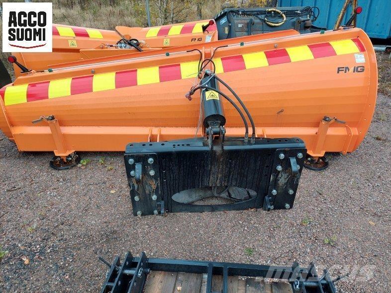 FMG ALUEAURA AA330 Снежные отвалы и плуги