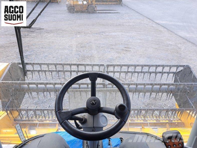 Sampo-Rosenlew C4 Зерноуборочные комбайны