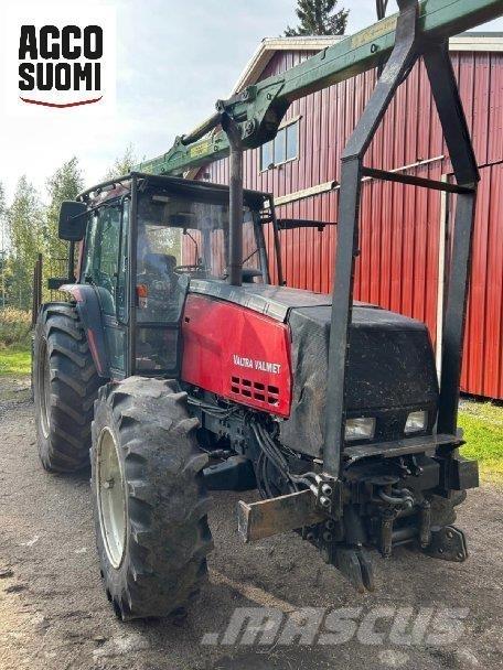 Valtra 8400 Трактора
