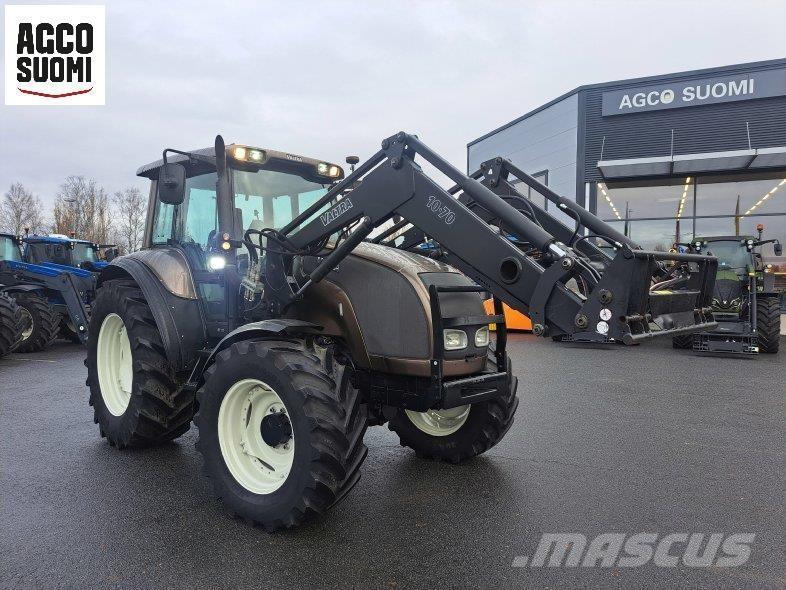 Valtra M120 Трактора