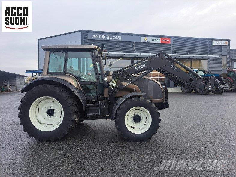 Valtra M120 Трактора