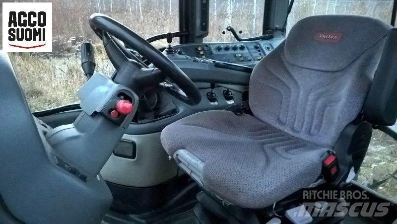 Valtra M130 Трактора