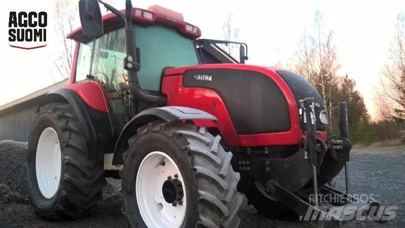 Valtra M130 Трактора