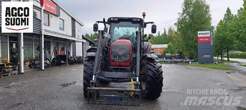 Valtra N111 HITECH Трактора