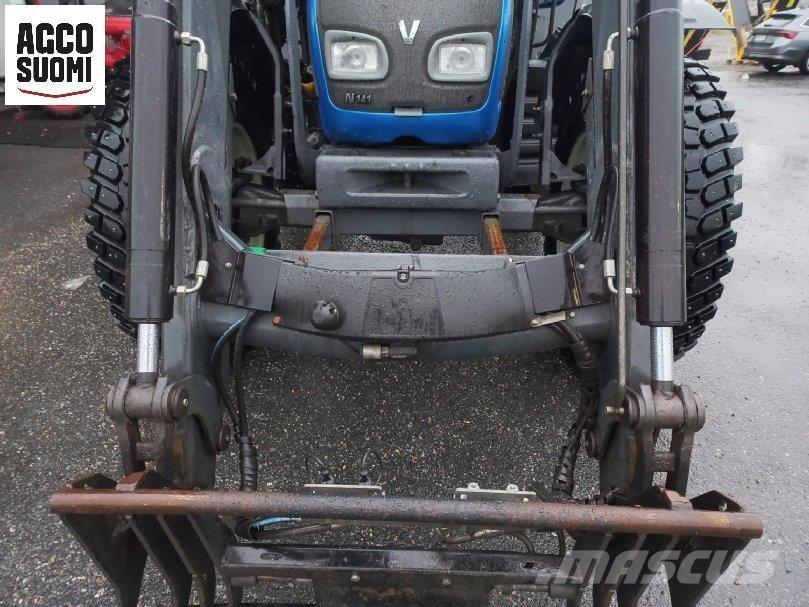 Valtra N141 H Трактора