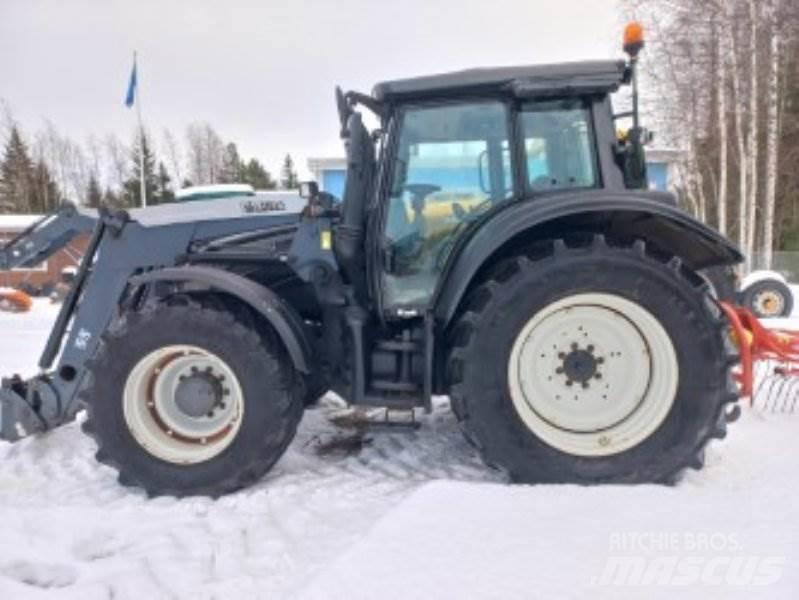 Valtra N142 DIRECT Трактора