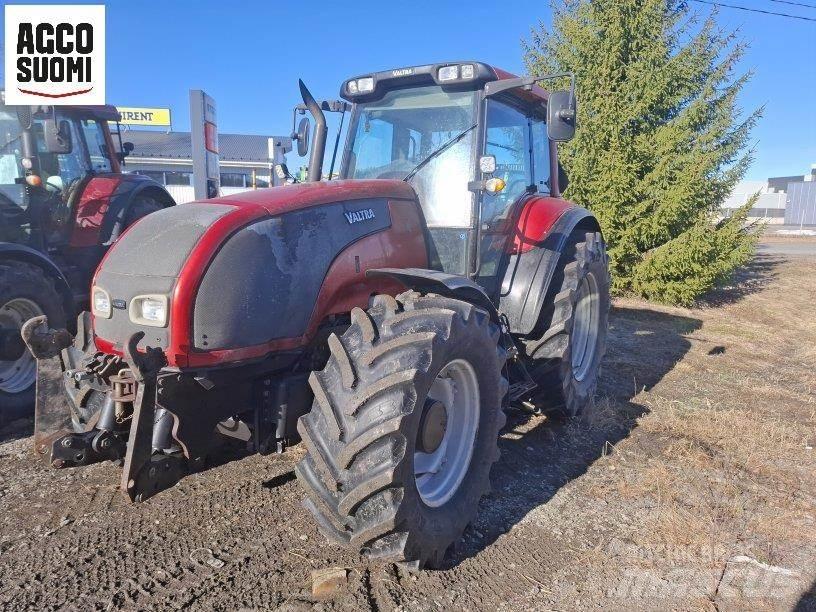 Valtra T150 Трактора