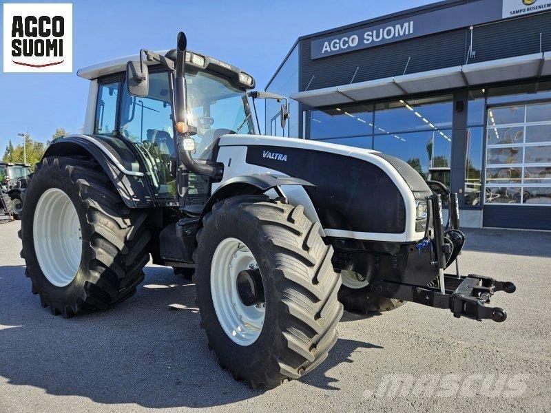 Valtra T151 EH Трактора