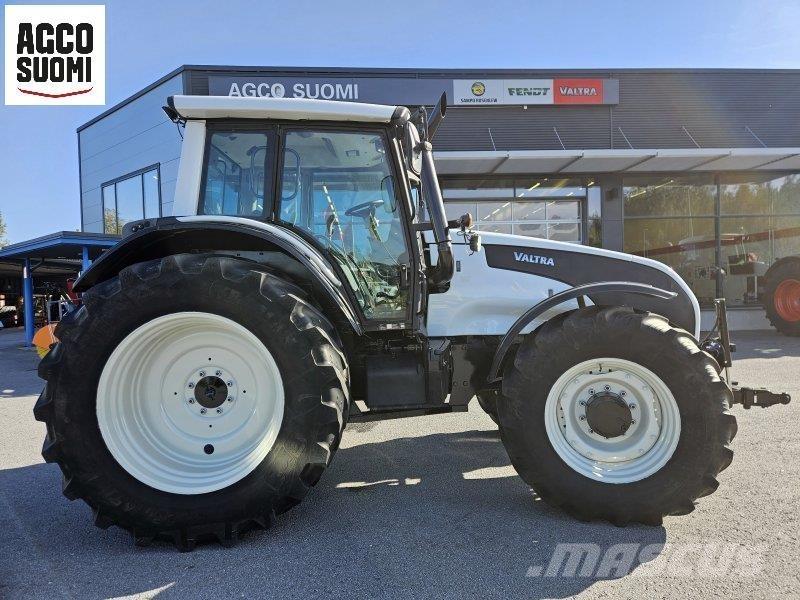 Valtra T151 EH Трактора