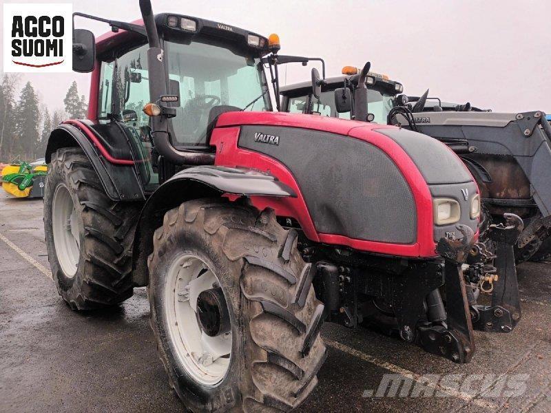 Valtra T151 HT + Трактора