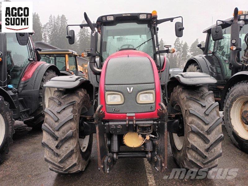 Valtra T151 HT + Трактора
