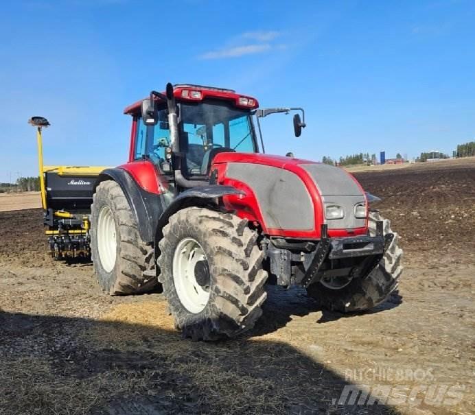 Valtra T180 Трактора