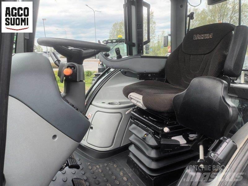 Valtra T213 VERSU Трактора
