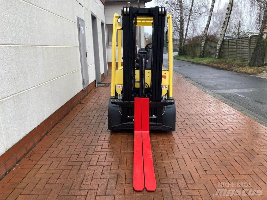 Hyster J 3.0 XN Электропогрузчики