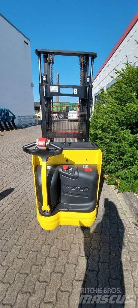 Hyster S 1.4 IL Ручные штабелёры с электроподъёмом
