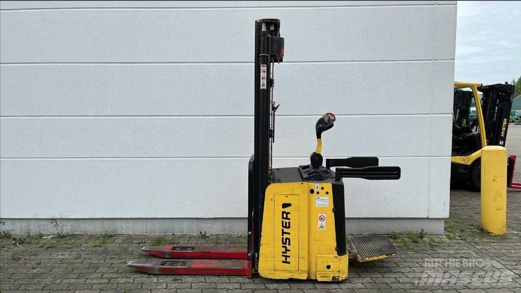 Hyster S1.5S Ручные штабелёры с электроподъёмом