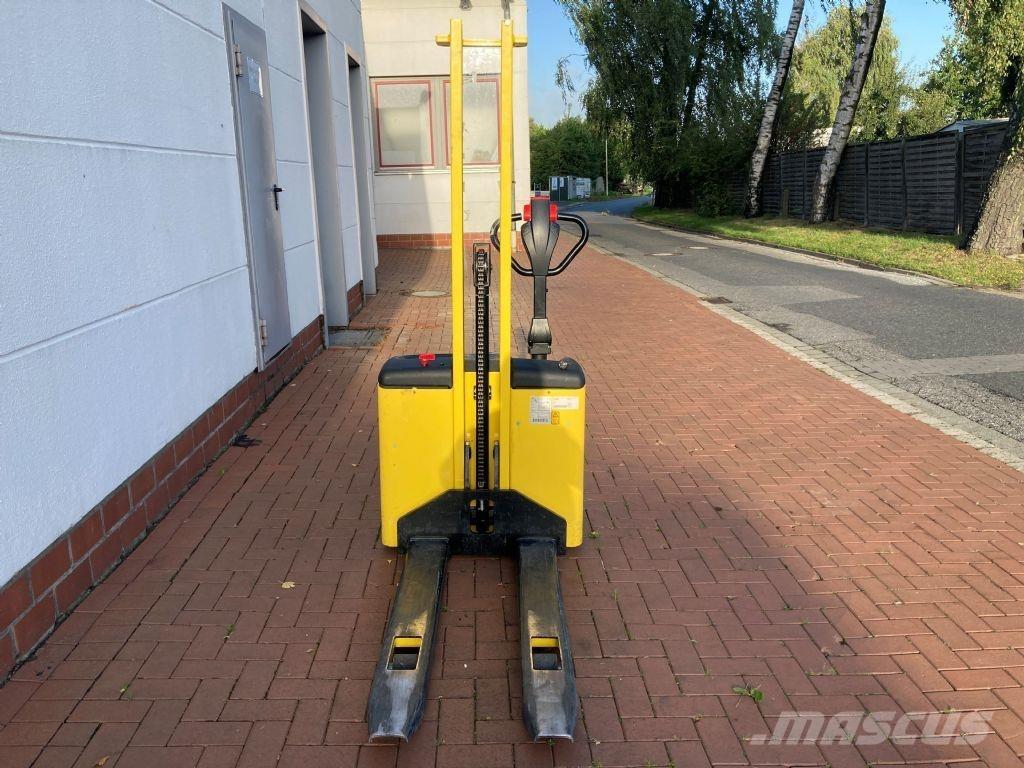 Hyster SC 1.0 Ручные штабелёры с электроподъёмом