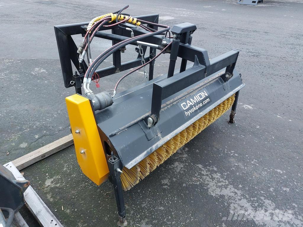 Camion  Навесные щетки