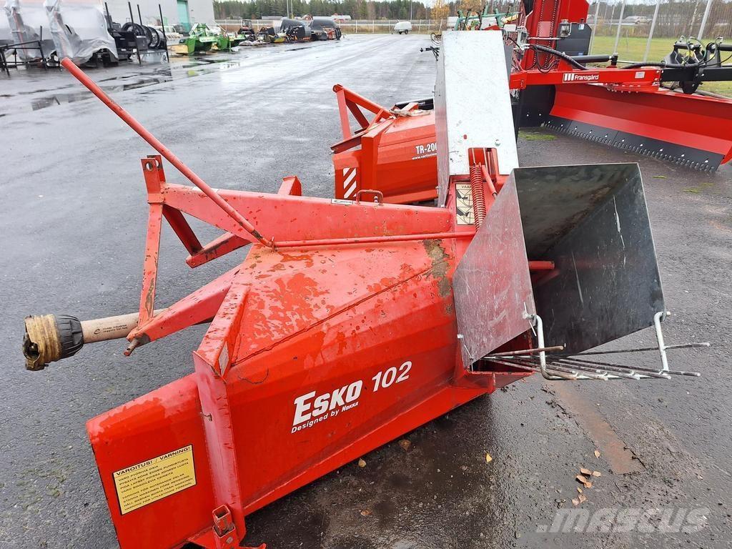 Esko 102 Снегоуборщики