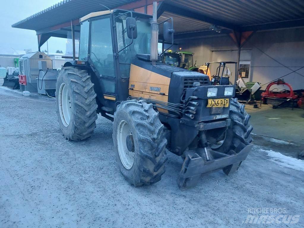 Valmet 665 Трактора
