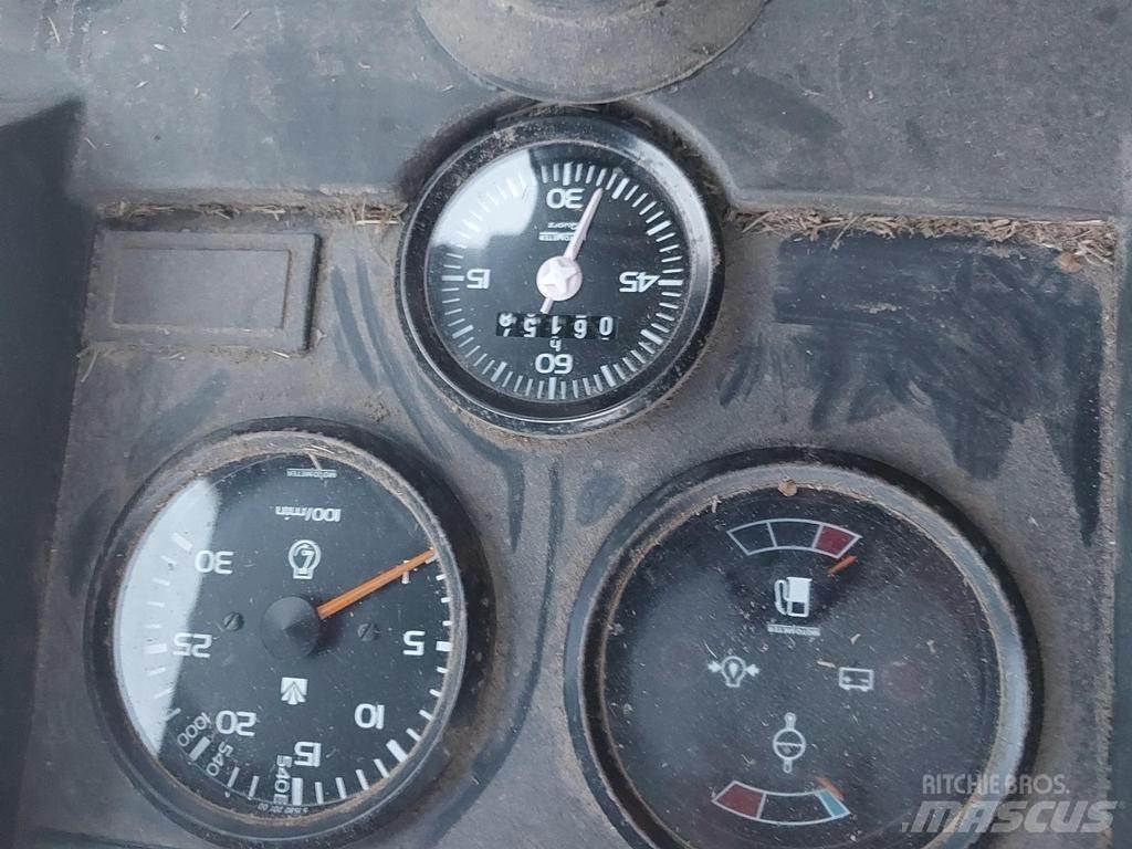 Valmet 665 Трактора