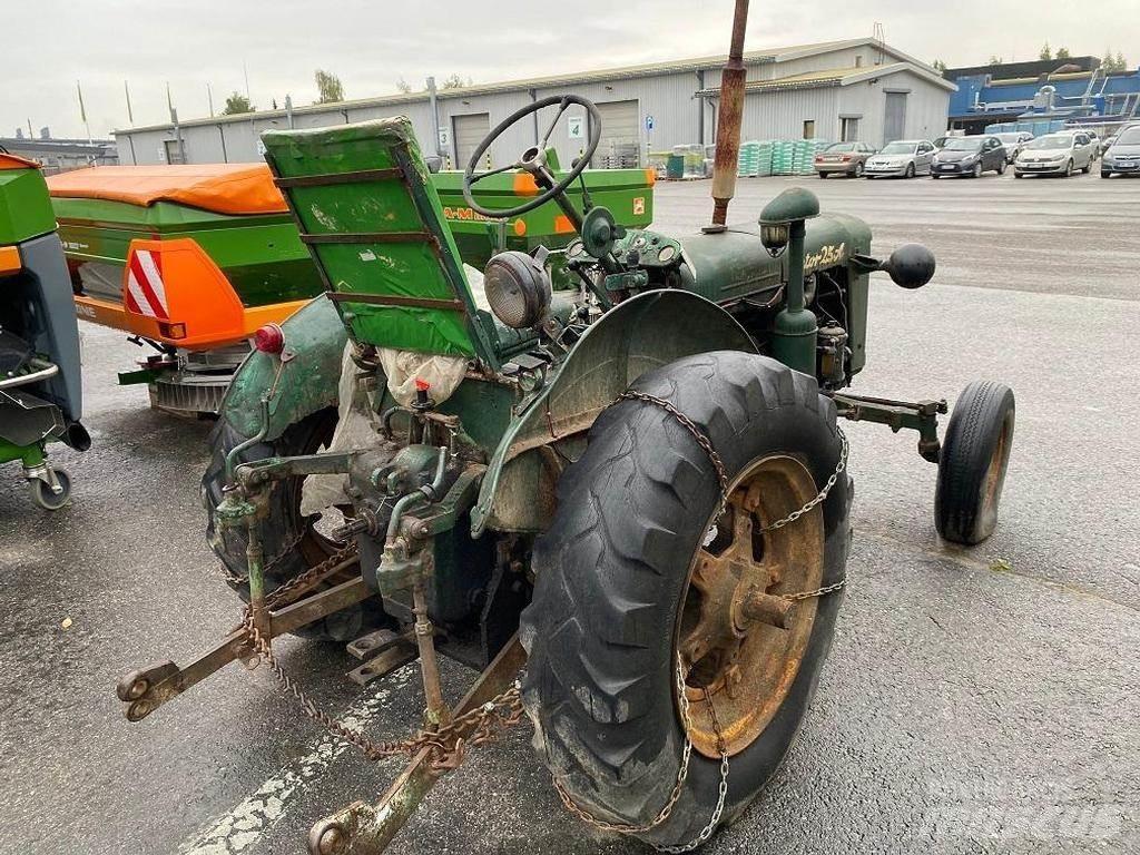 Zetor A25 Трактора