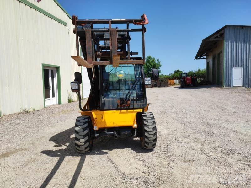 JCB 520-40 Телескопические погрузчики