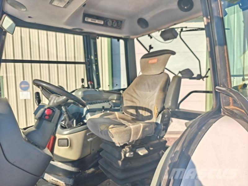 Valtra T120 Трактора