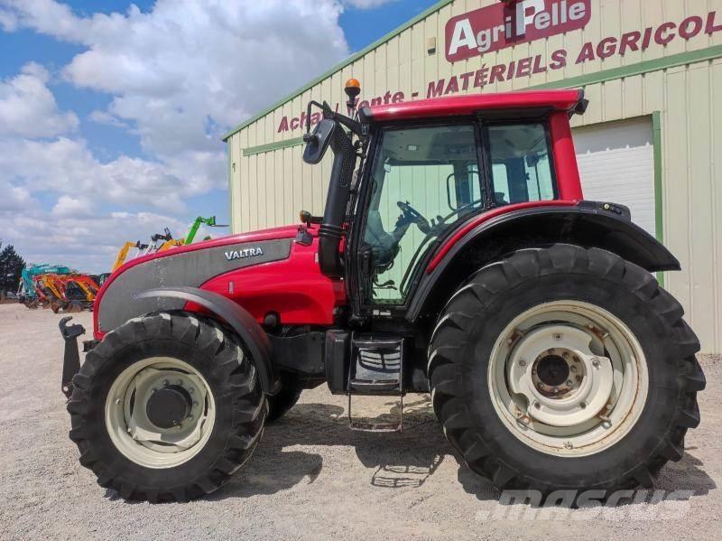 Valtra T151 Трактора
