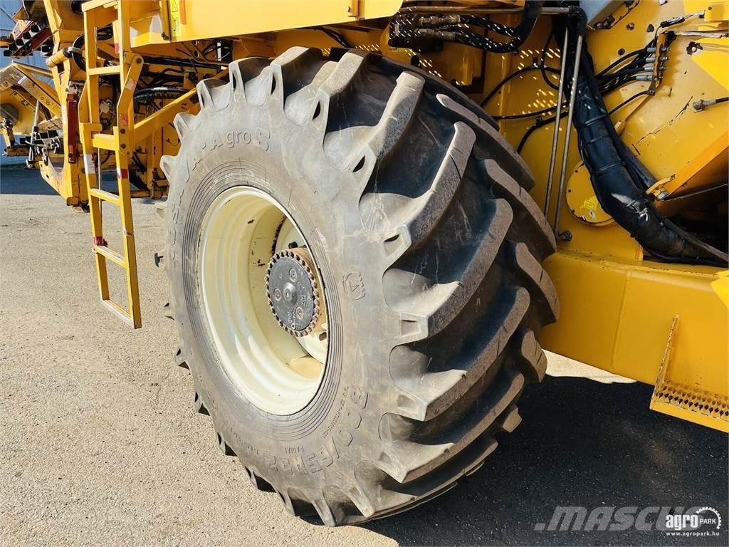 Oxbo 2480 Зерноуборочные комбайны
