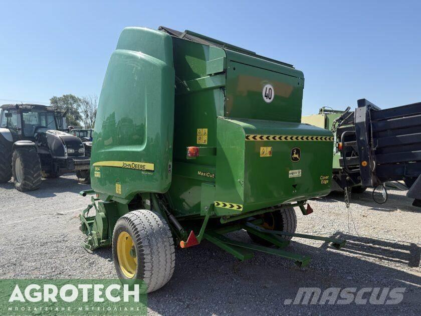 John Deere 864 Рулонные пресс-подборщики