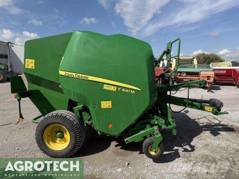 John Deere F441M Рулонные пресс-подборщики