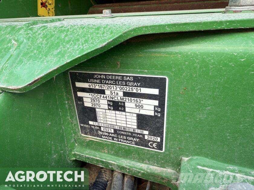 John Deere F441M Рулонные пресс-подборщики