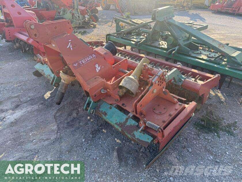 Kverneland NGM 251 Трактора