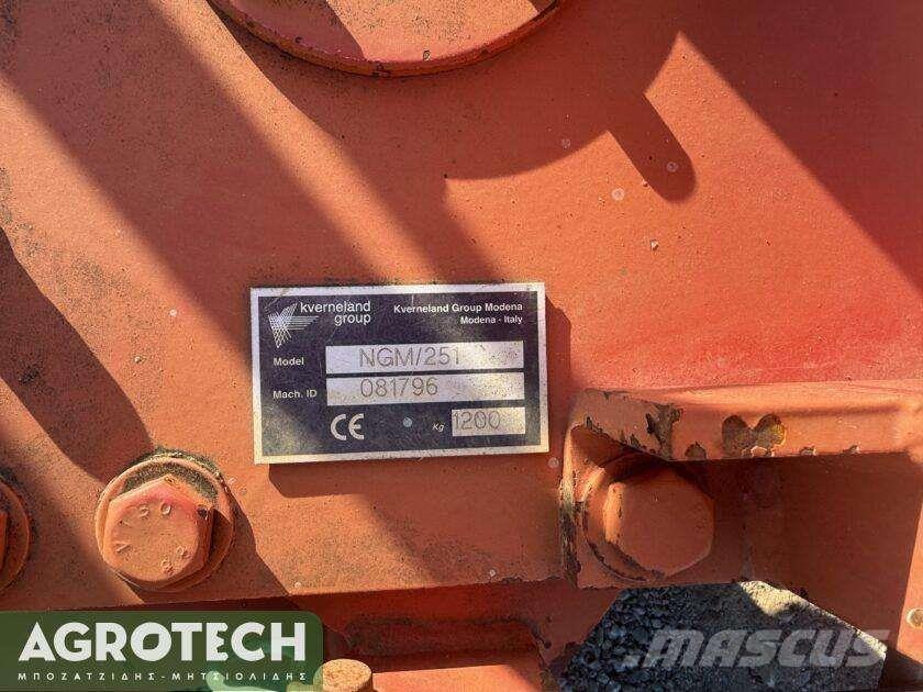 Kverneland NGM 251 Трактора