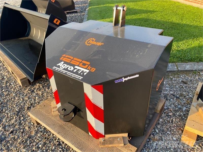 Hauer 1250 kg Навесное оборудование и запчасти
