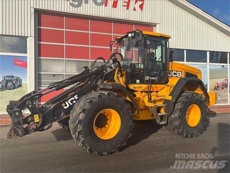JCB 427 Agri Фронтальные погрузчики