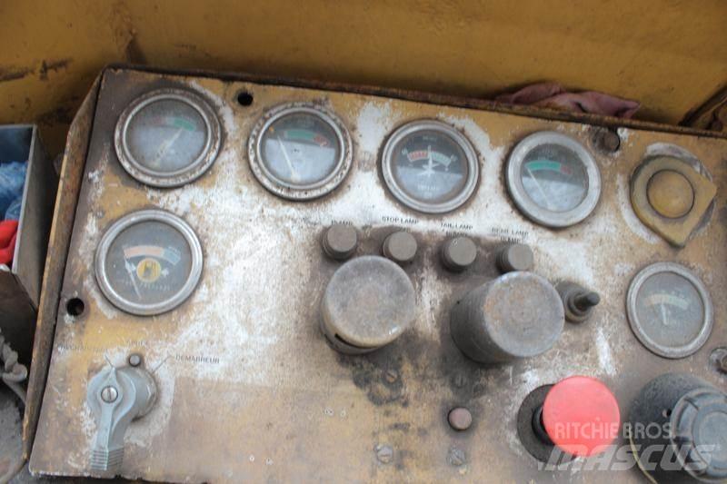 CAT 966 C Фронтальные погрузчики