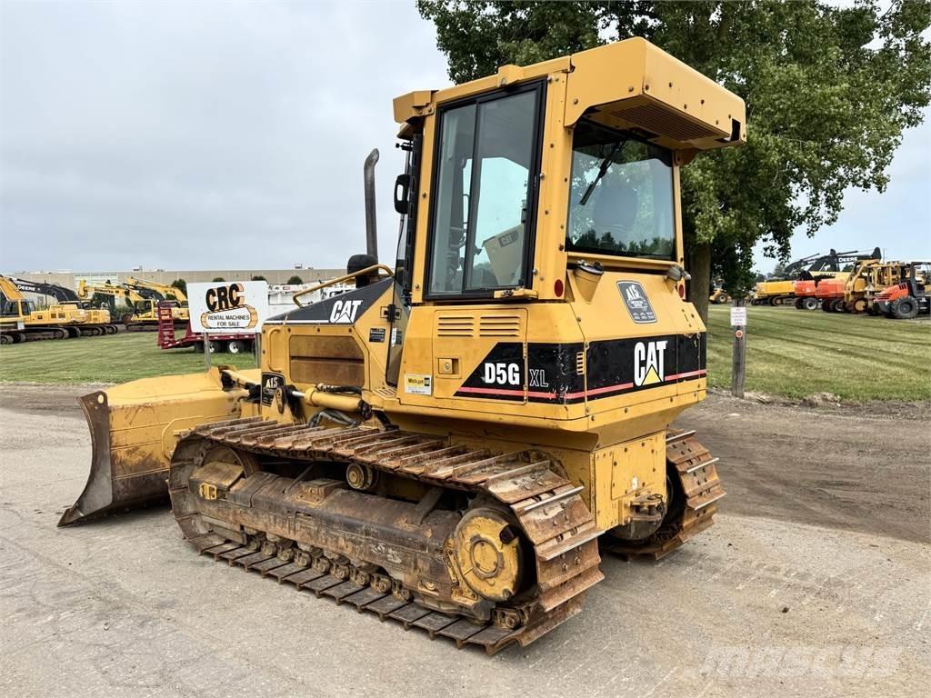 CAT D5G XL Гусеничные бульдозеры
