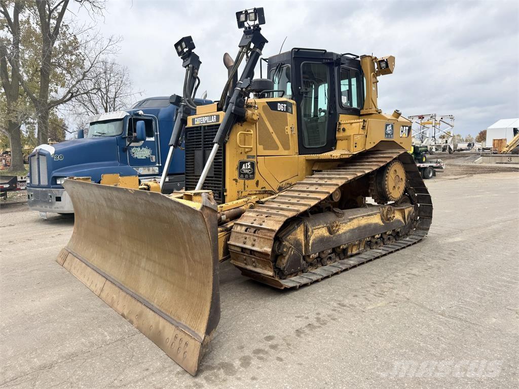 CAT D6T Гусеничные бульдозеры