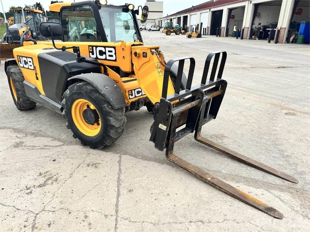 JCB 525-60 Телескопические погрузчики