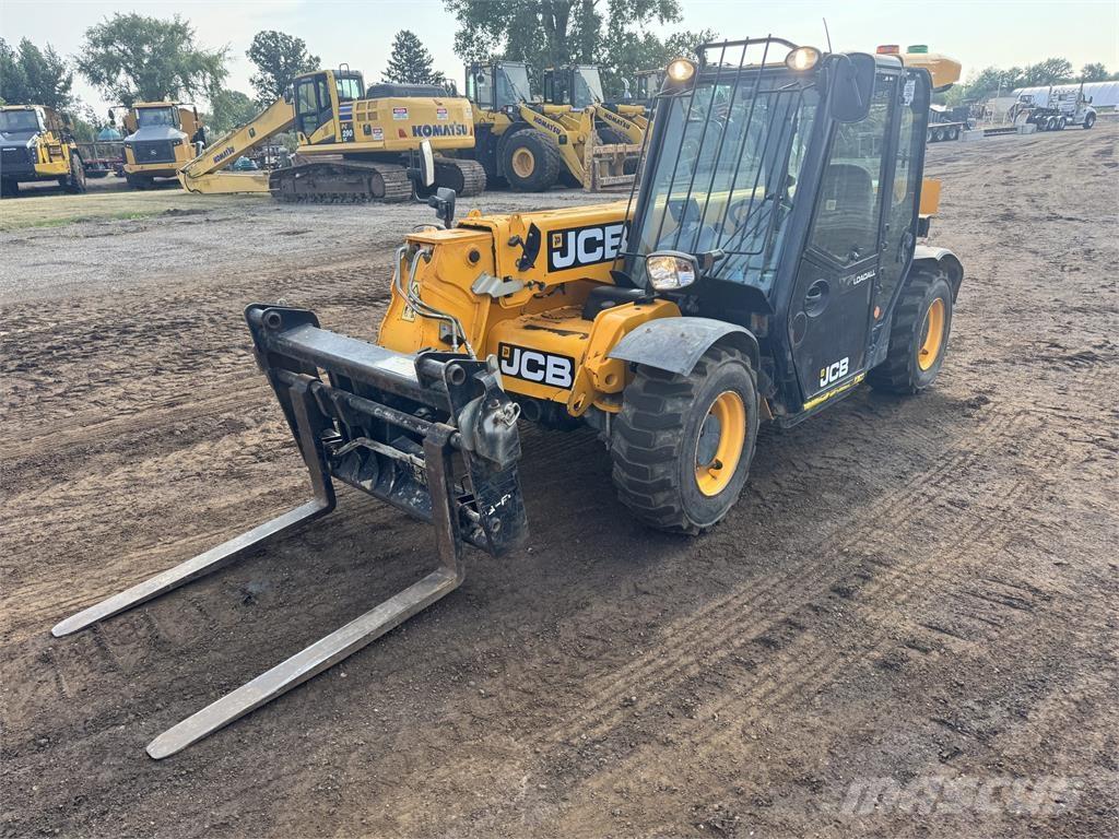 JCB 525-60 Телескопические погрузчики