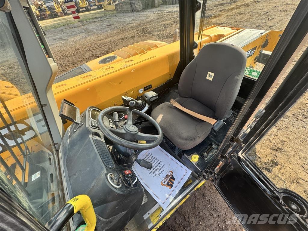 JCB 525-60 Телескопические погрузчики