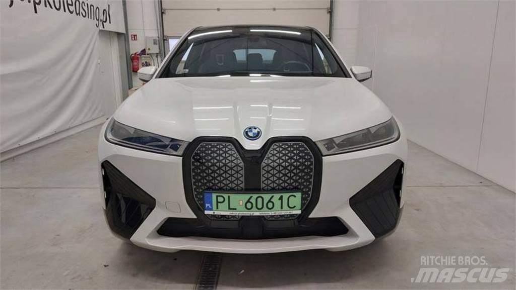 BMW iX Легковые автомобили