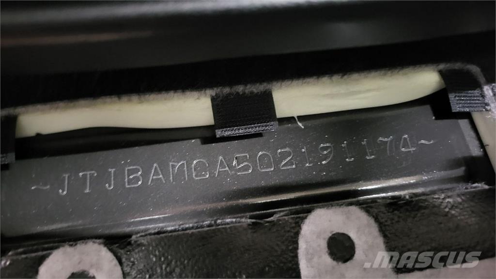 Lexus RX Легковые автомобили