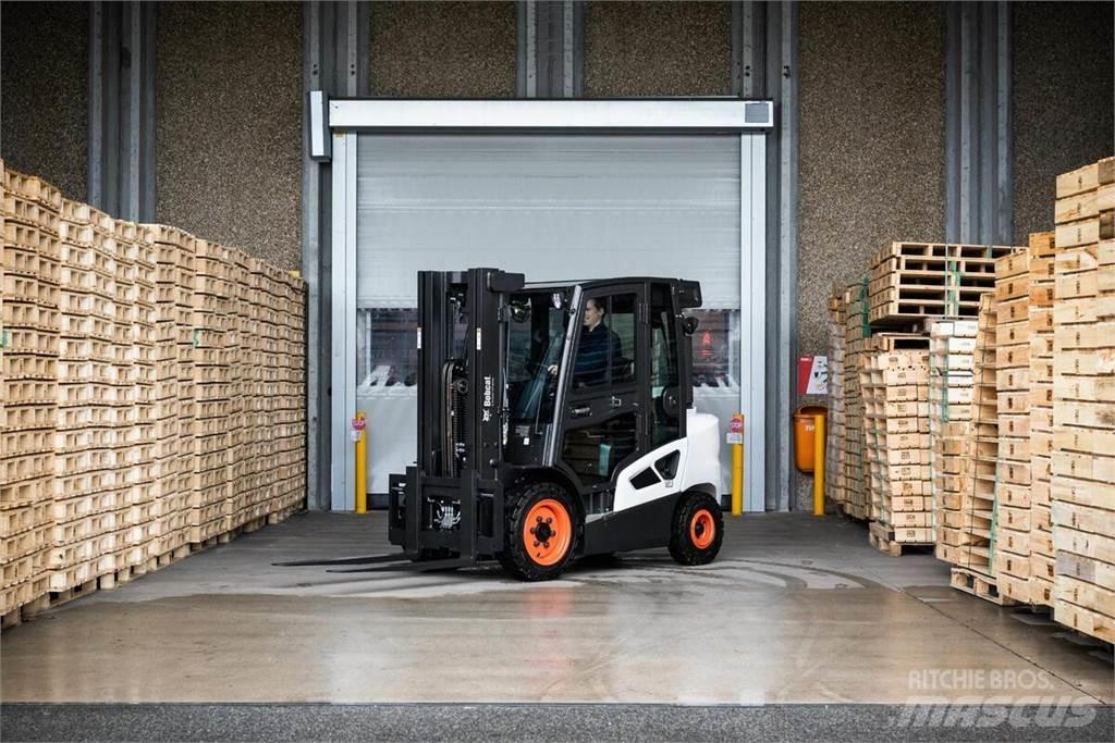Bobcat D 30 S 9 Дизельные погрузчики